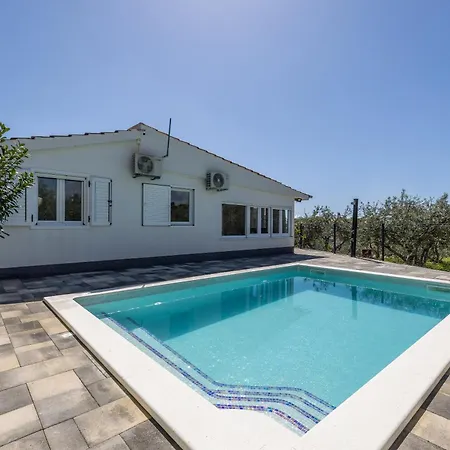 Kuca Za Odmor Arka Сasa de vacaciones *